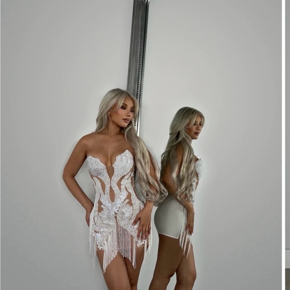 Elegant White Lace Mini Dress